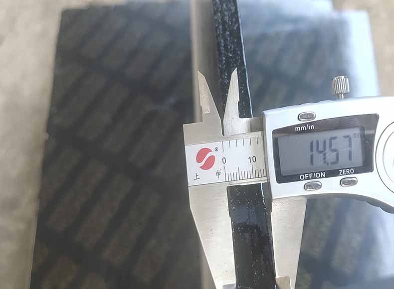 價格穩(wěn)定、受歡迎的廣西清水模板