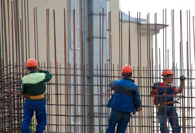 建筑模板使用前施工人員的準備工作